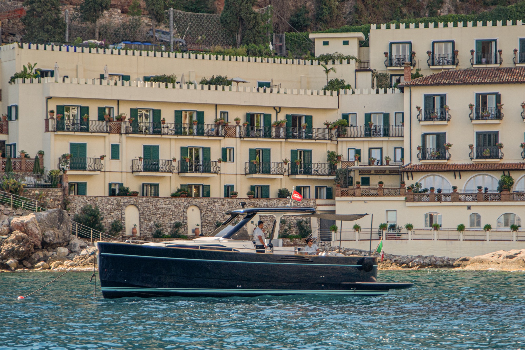 Apreamare Gozzo 35 beside the Taormina coast